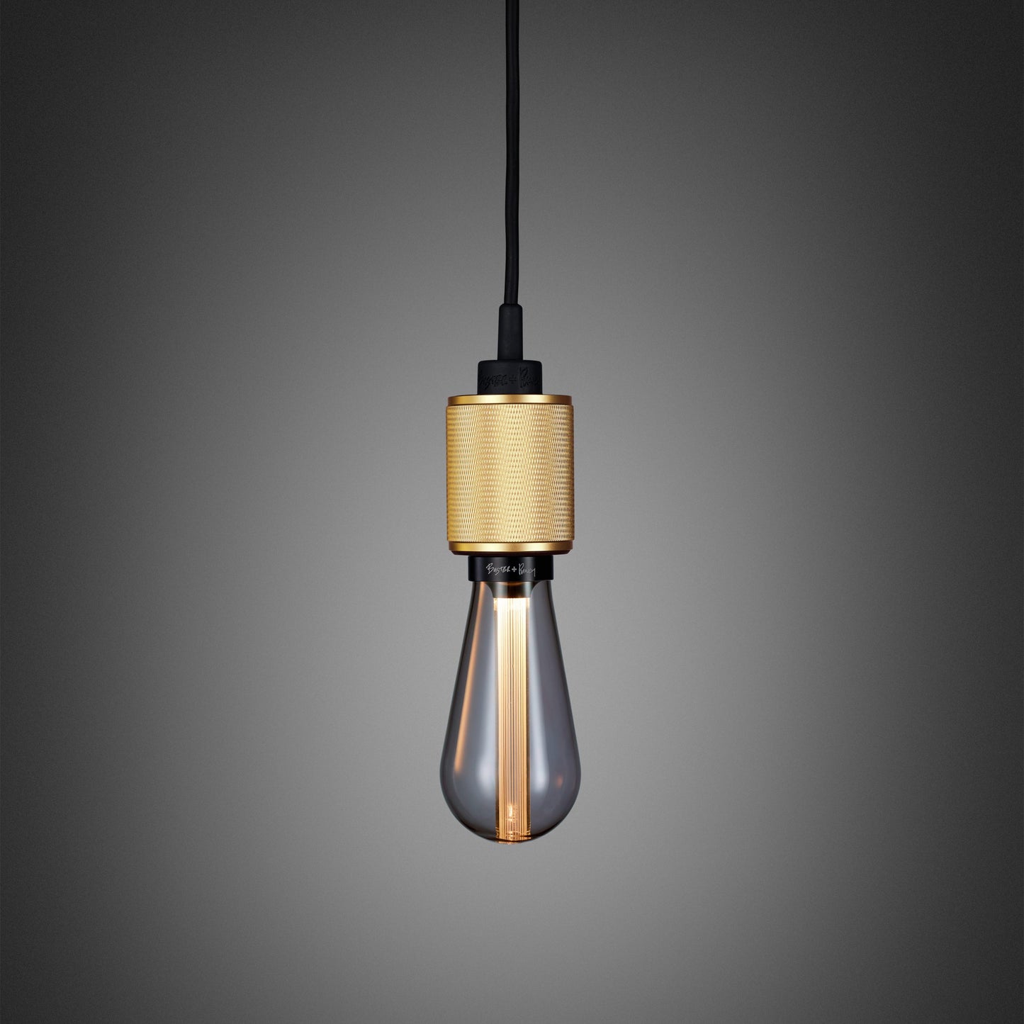 Heavy Metal Pendant light / Cross Brass, front view.