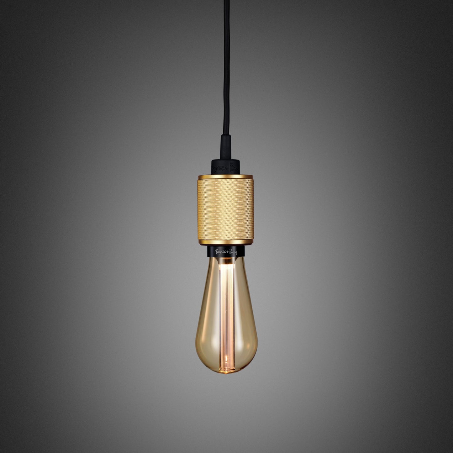 Heavy Metal Pendant light / Cross Brass, front view.