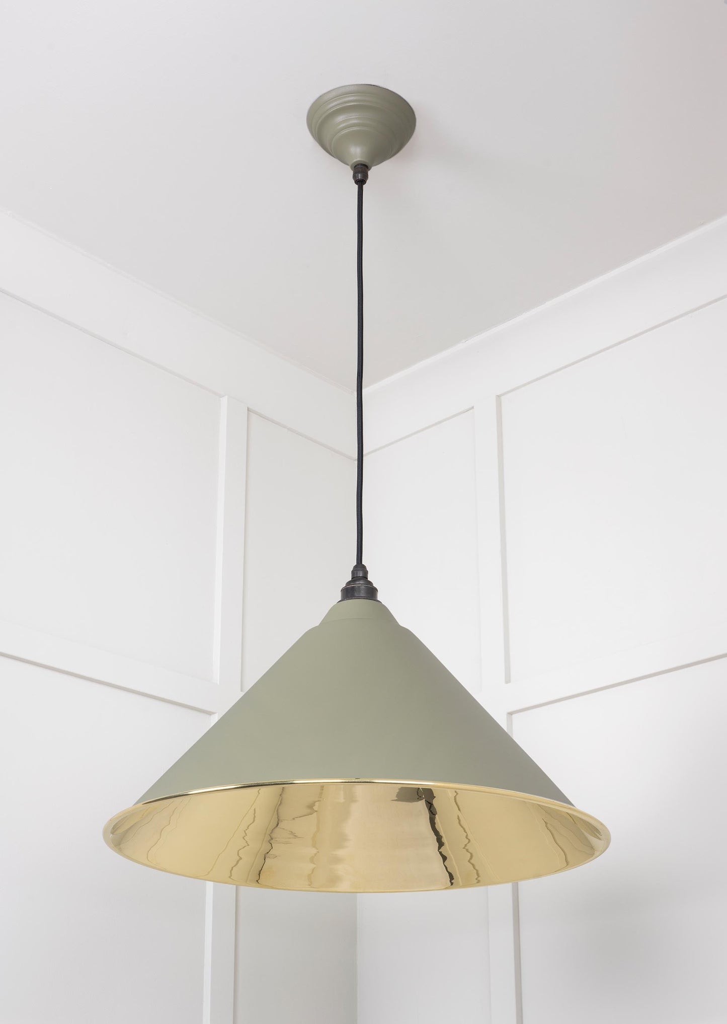 Smooth Brass Hockley Pendant Light Tump, Underside.