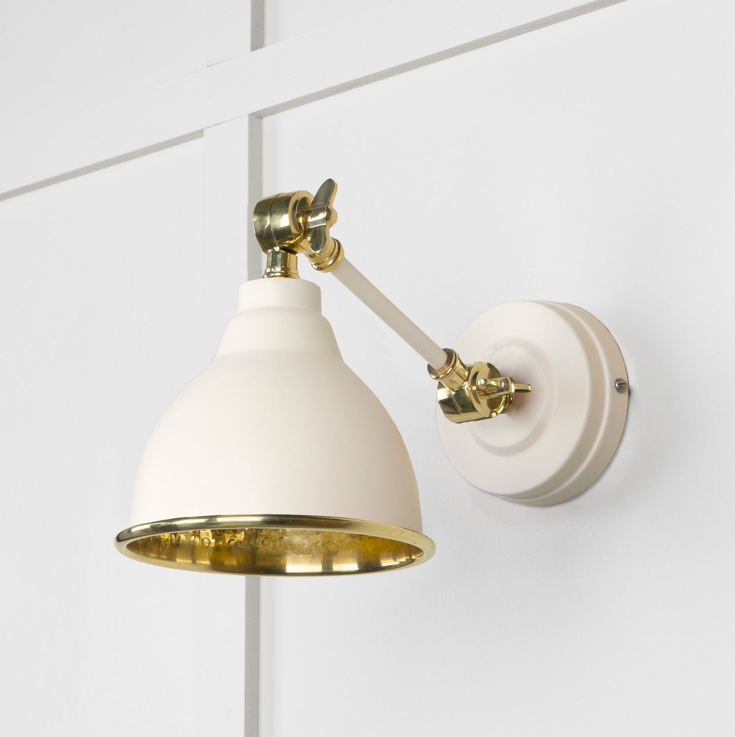 Hammered Brass Brindley Wall Light Teasel, Front Side.