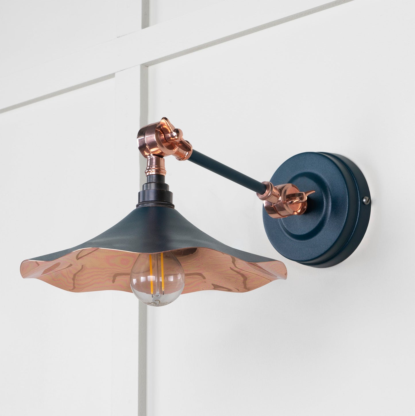 Smooth Copper Flora Wall Light Dusk, Front Side.
