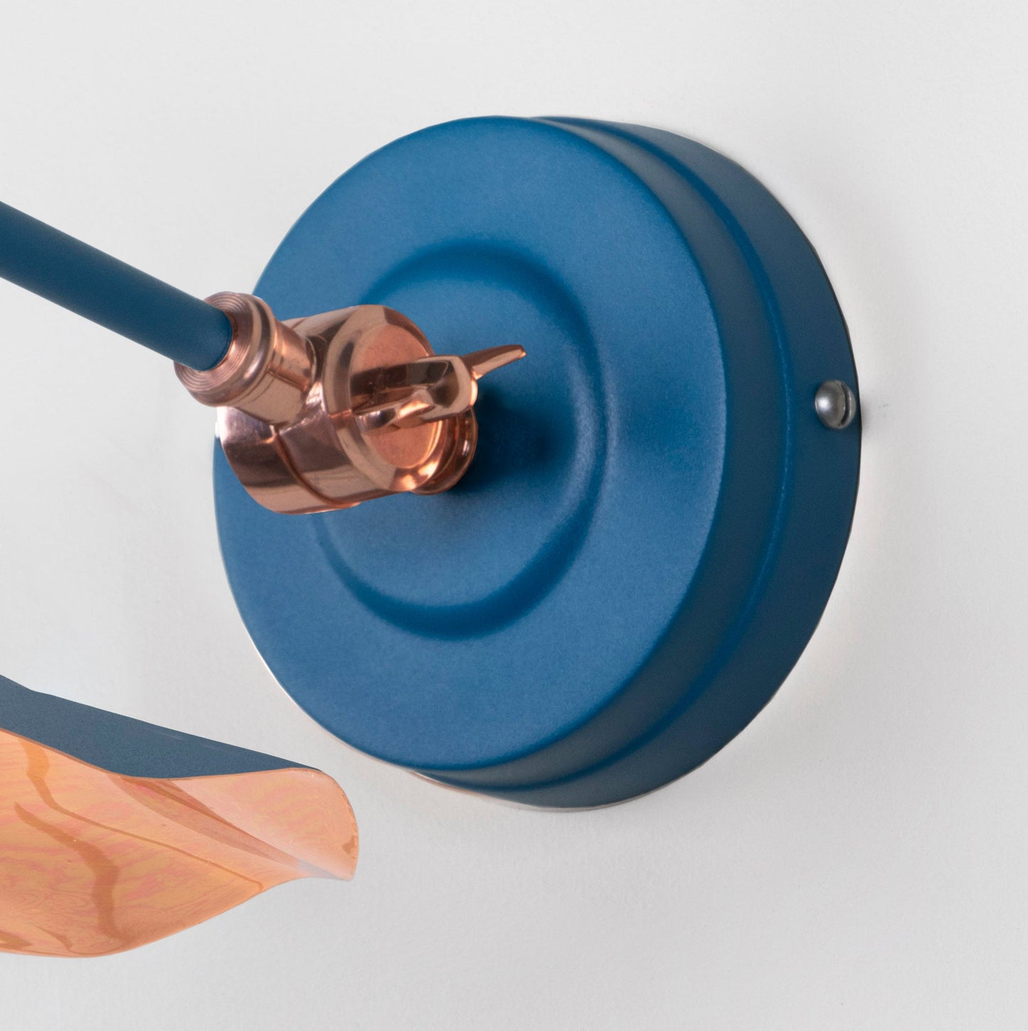 Smooth Copper Flora Wall Light Upstream, close up view of fitting and cable.