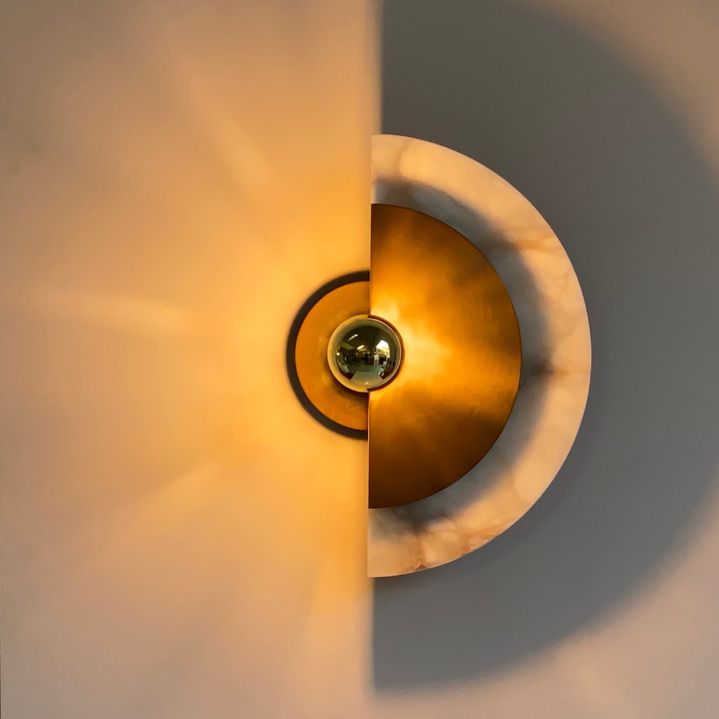 Levante Wall Light Bronze ON