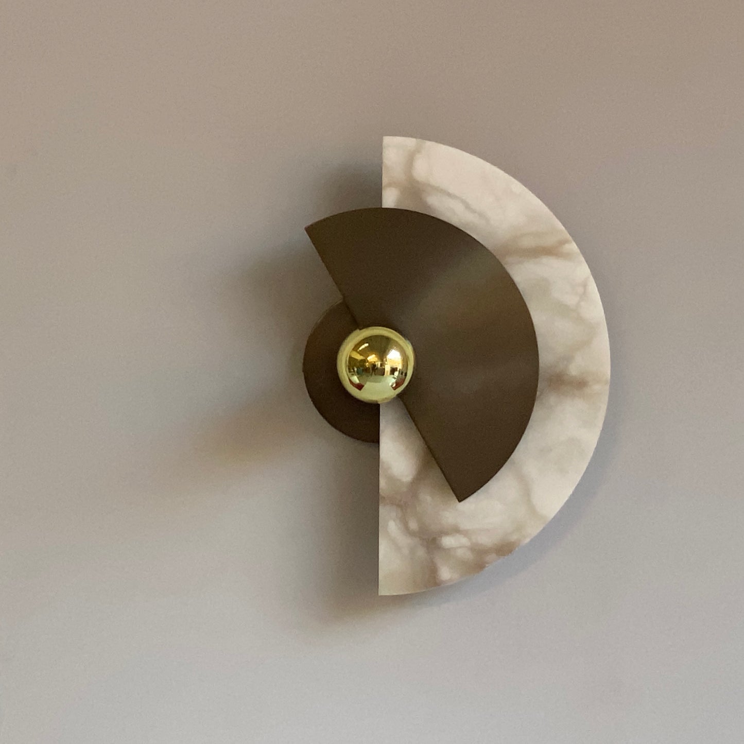 Levante Wall Light Bronze 1