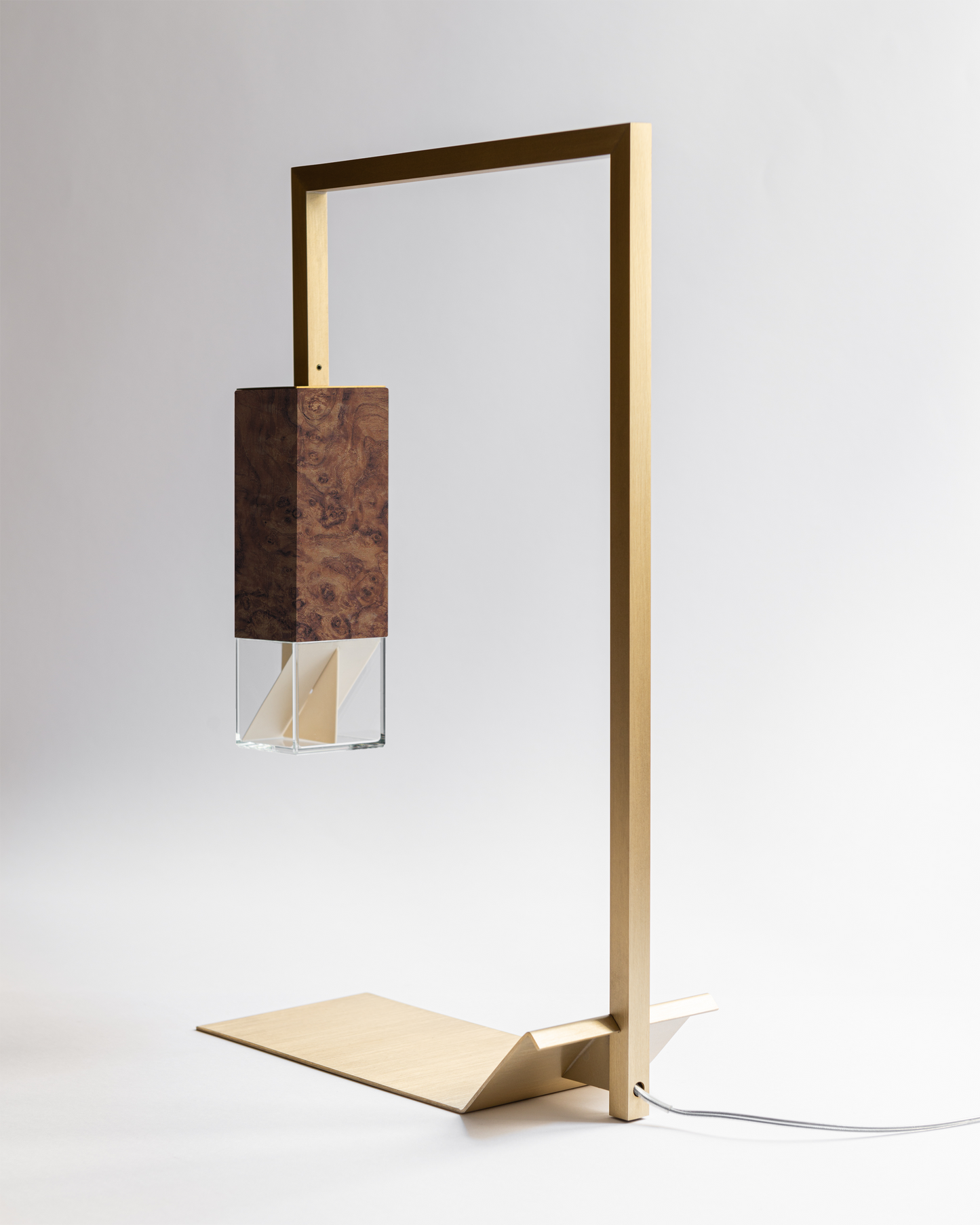 Lamp/ Two Wood Revamp 02 sideview