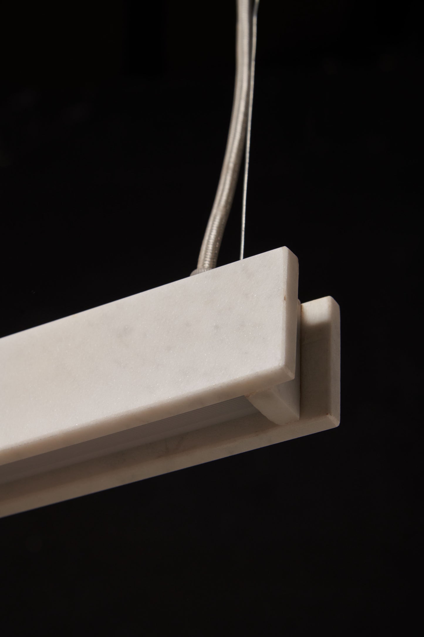 Profilo H Pendant Light, close up of Marble