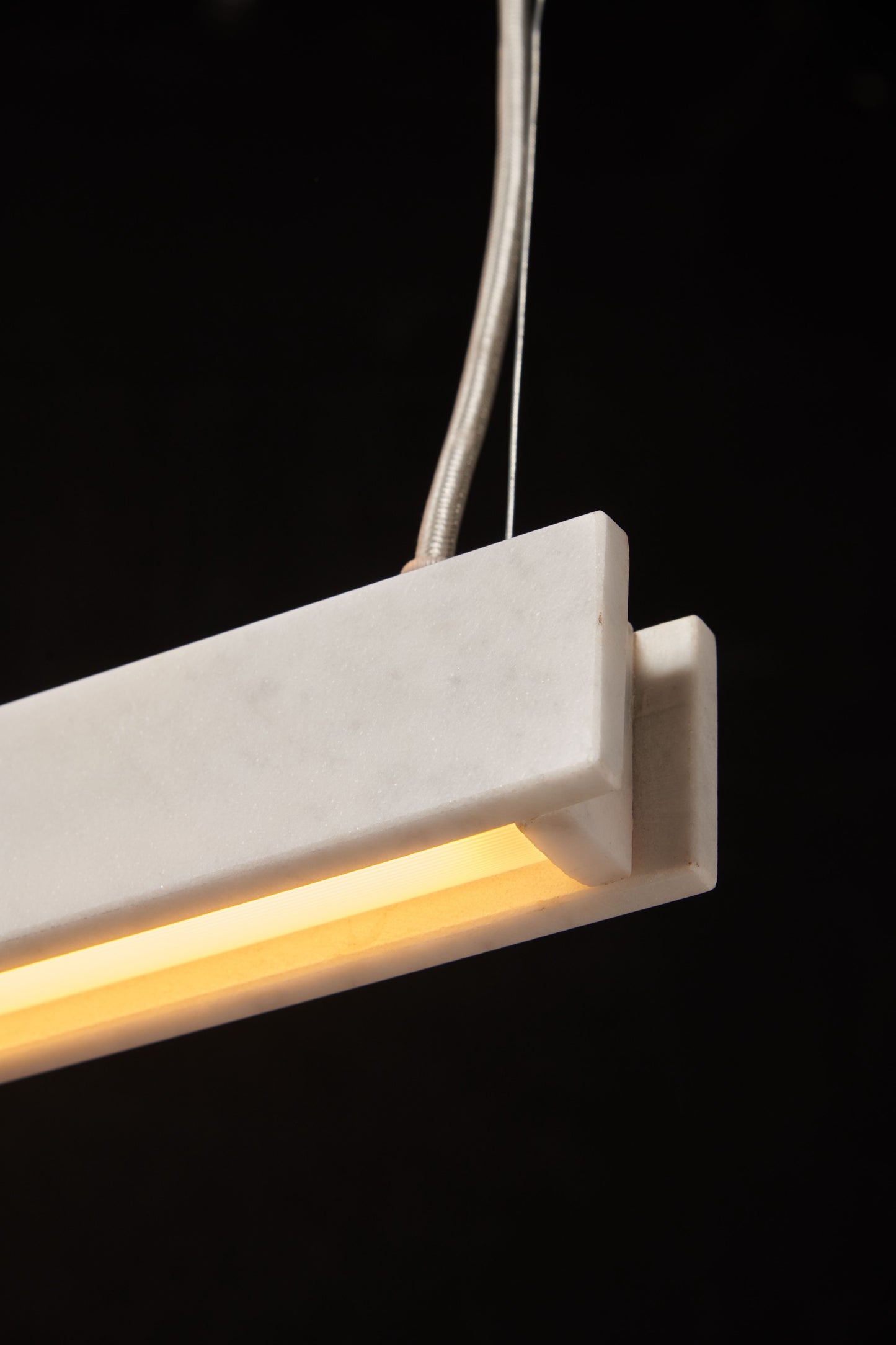 Profilo H Pendant Light, close up of marbleon