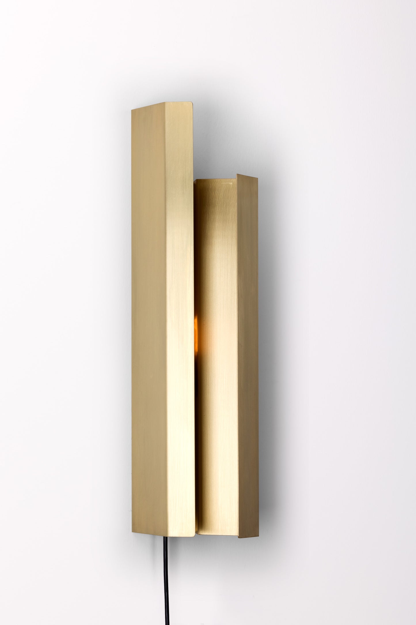 Piega Wall Light, front view.