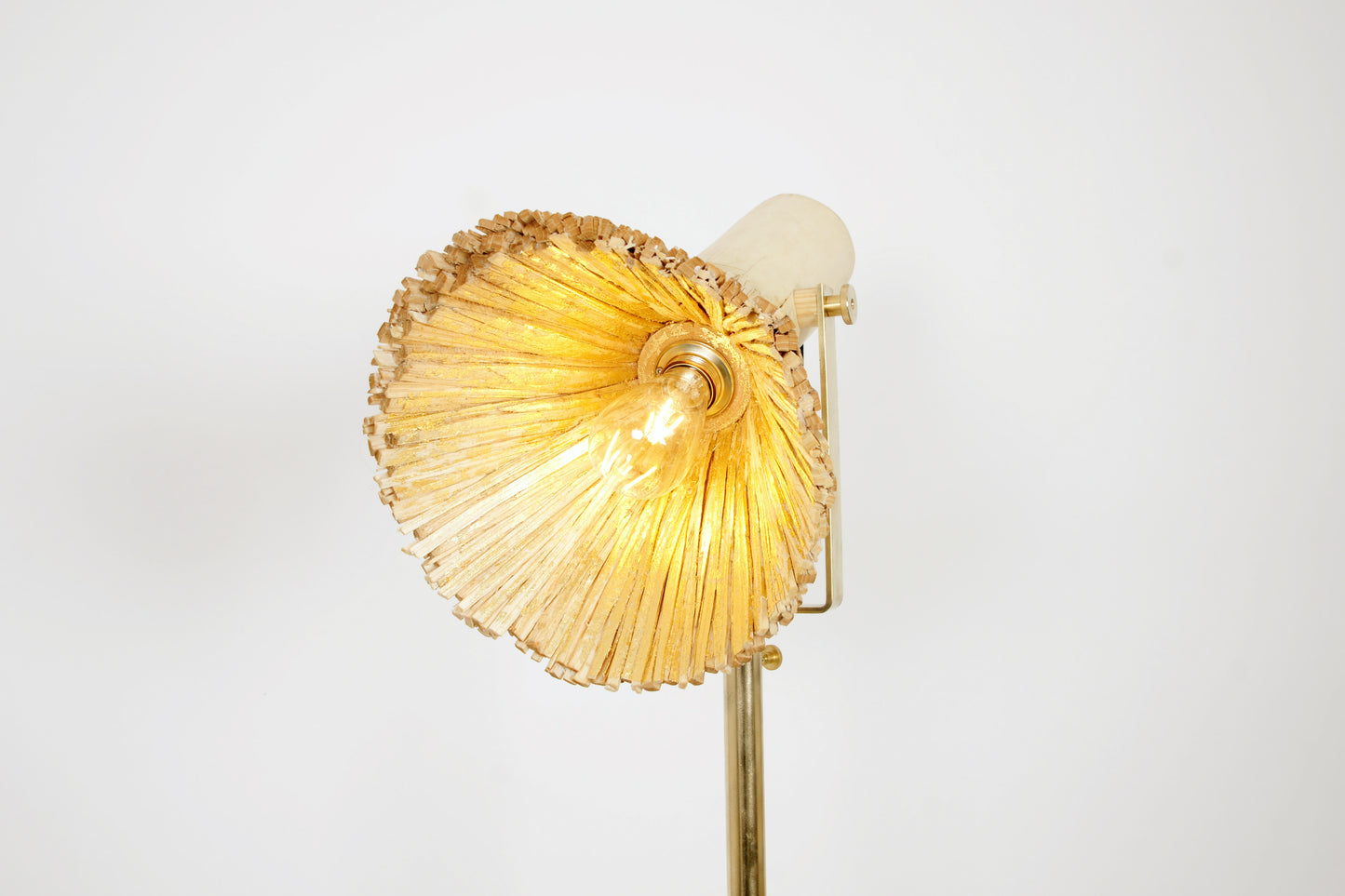 Pressed Wood Floor Lamp natural, close up of lamp
