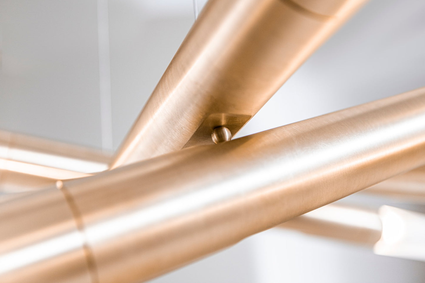 Sabre S06-08 Chandelier lifestyle