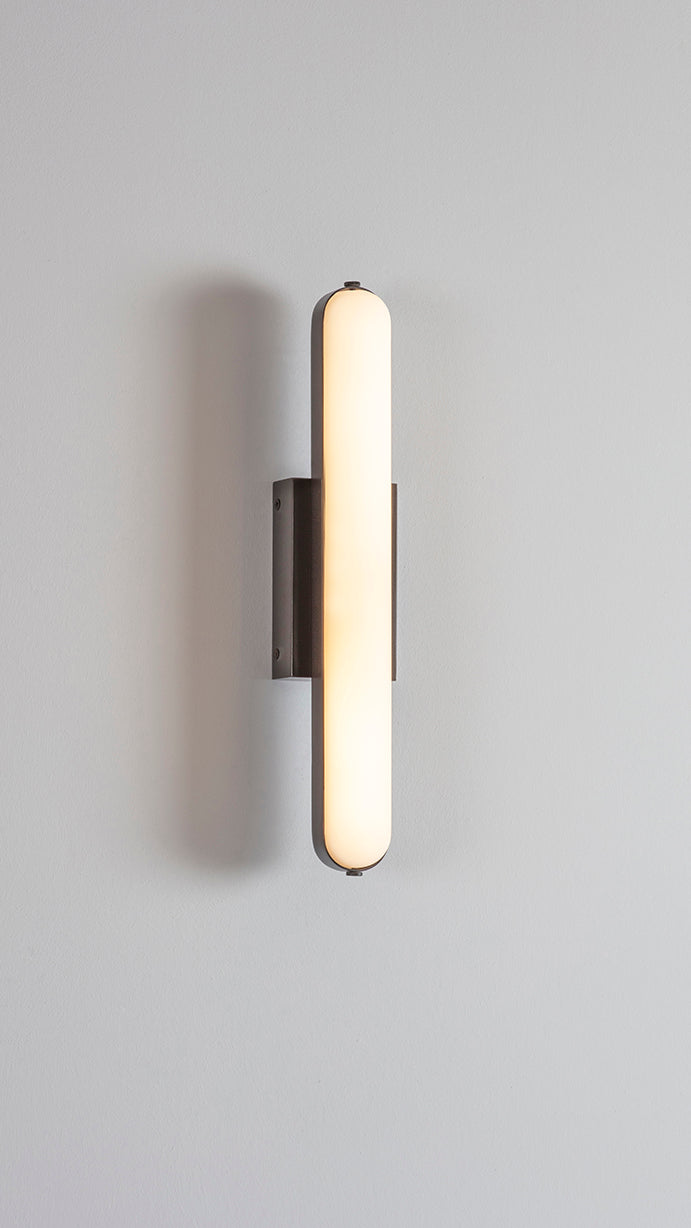 Stadium Wall Light dark bronze, front view on.