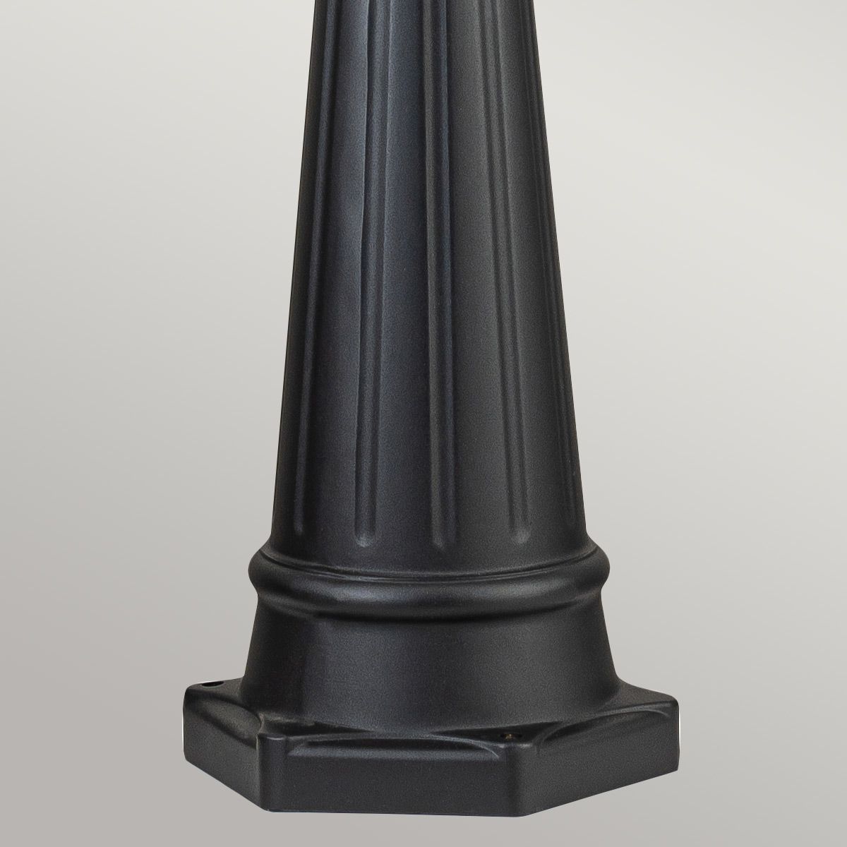 Bayview Light Lamp Post in Black