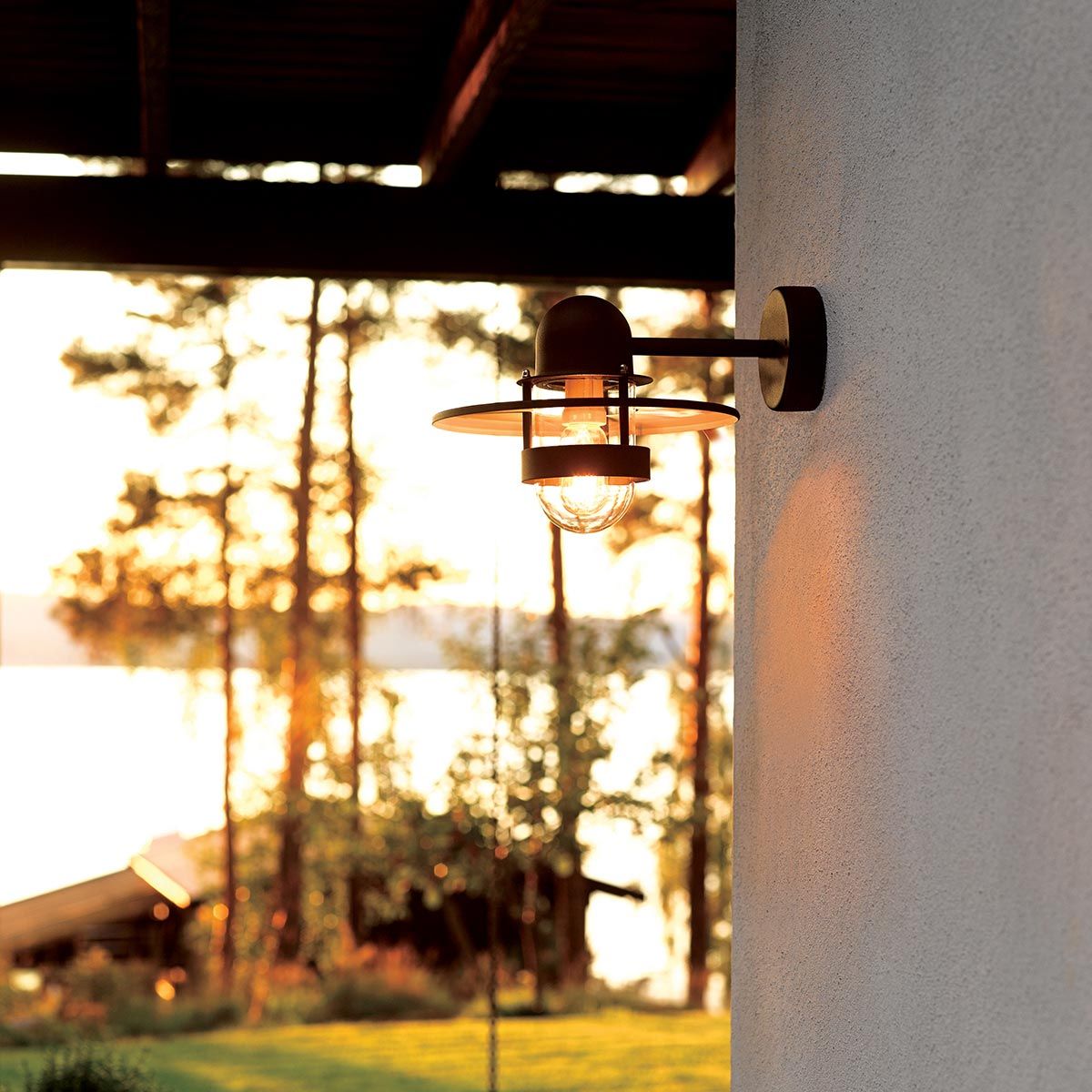 Bergen Light Wall Lantern in Black