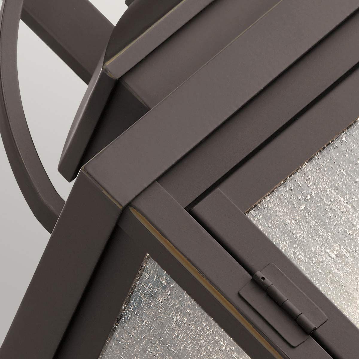 Carlson Light Wall Lantern in Rubbed Bronze