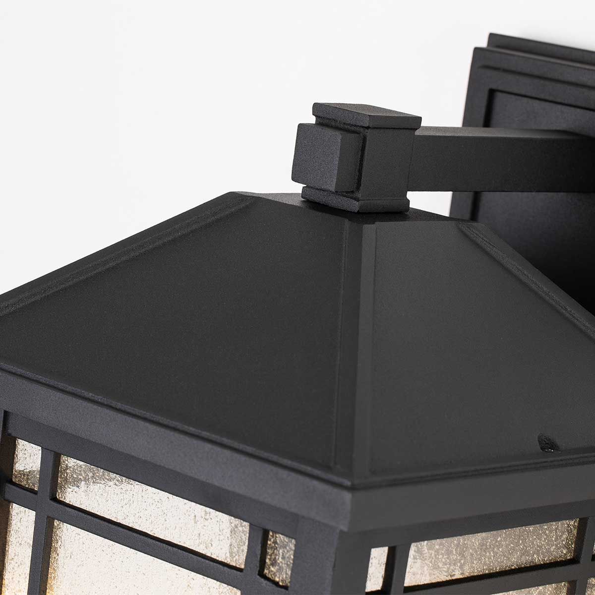 Cedar Point Light Wall Lantern in Large in Black