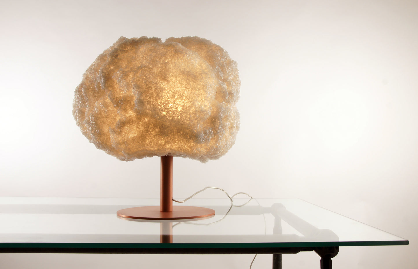 Storm Table Light white, on table