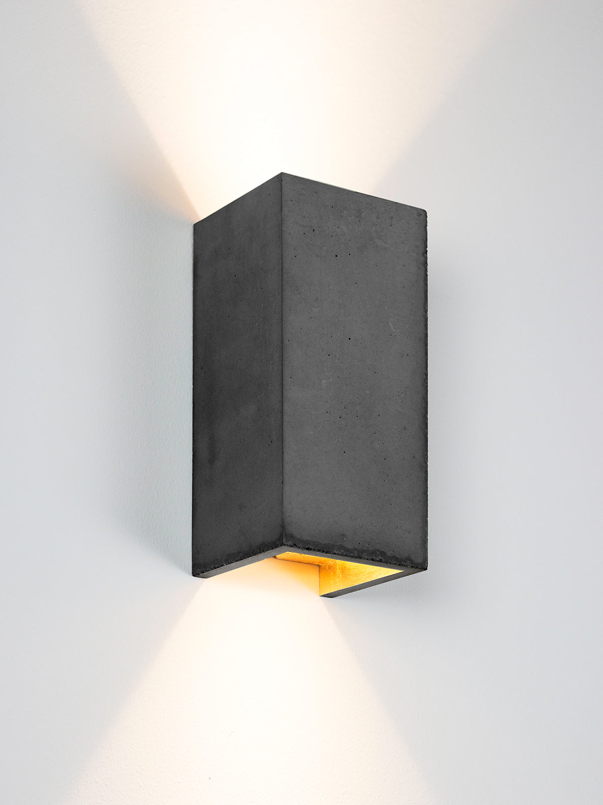 [B8] Dark Wall Light Rectangular still 6