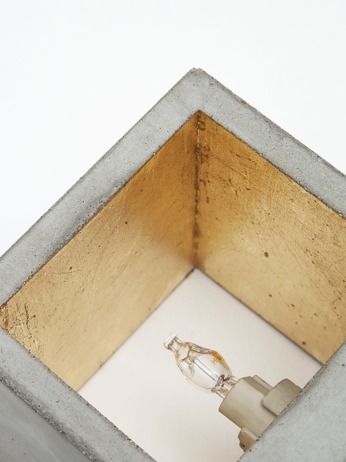 [B9] Wall Light Cubic Small still 8