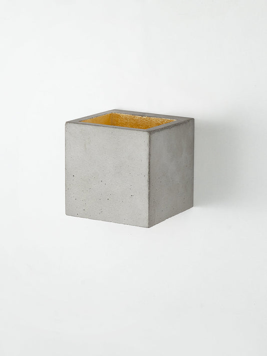 [B9] Wall Light Cubic Small still 1