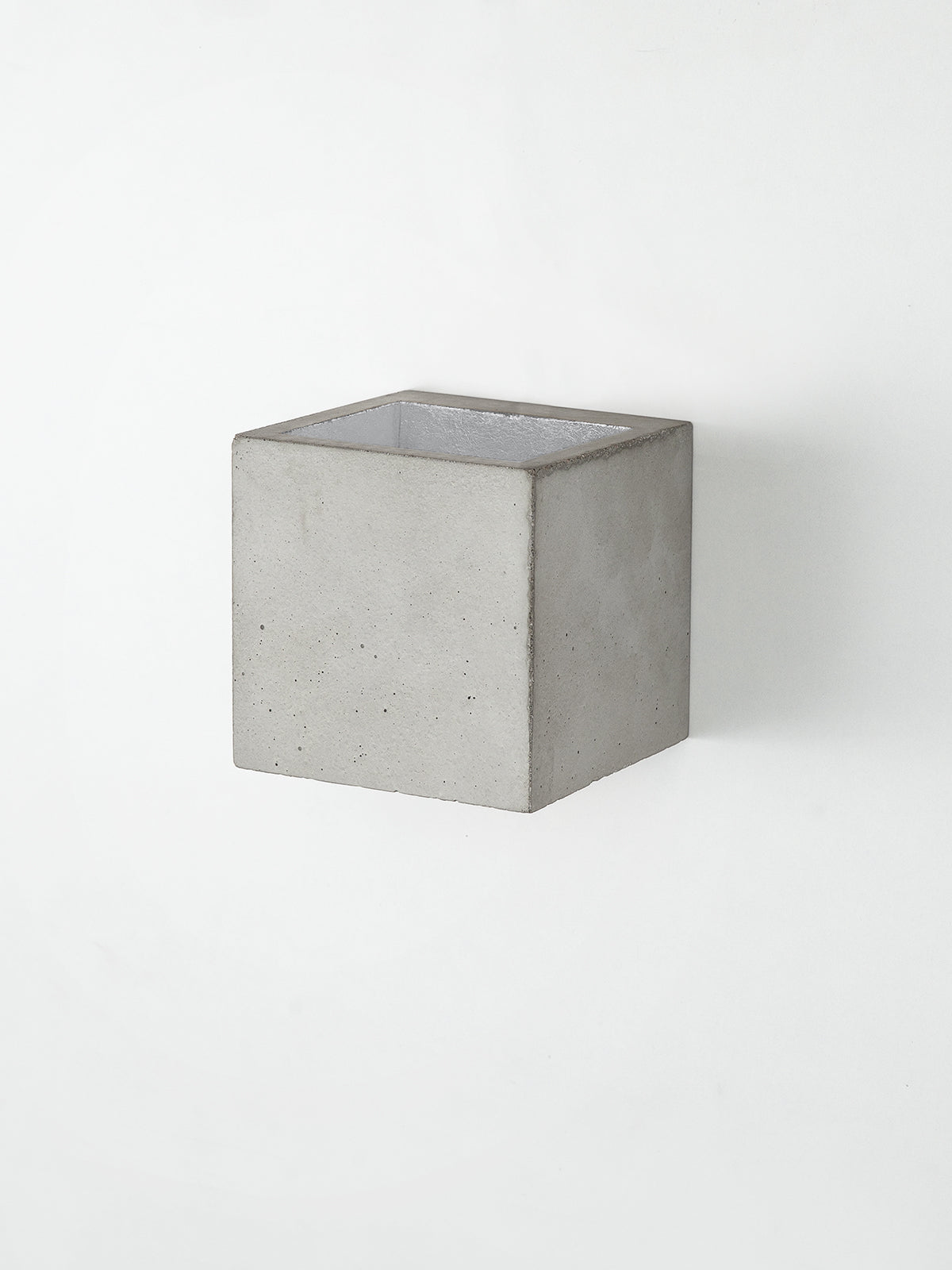 [B9] Wall Light Cubic Small still 4