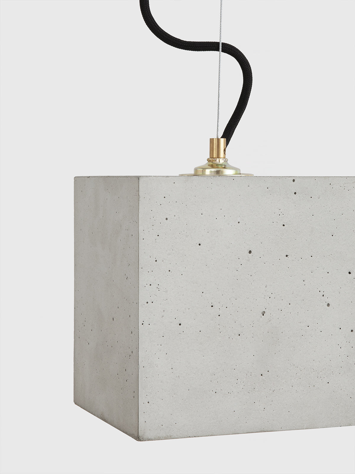 [B5] Pendant Light Cubic Big still 5