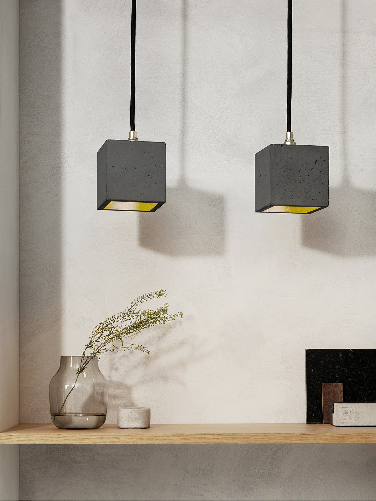 [B6] Dark Pendant Light Cubic Small still 8