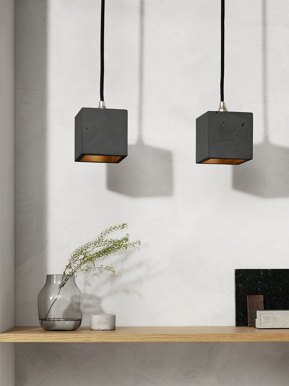 [B6] Dark Pendant Light Cubic Small still 7