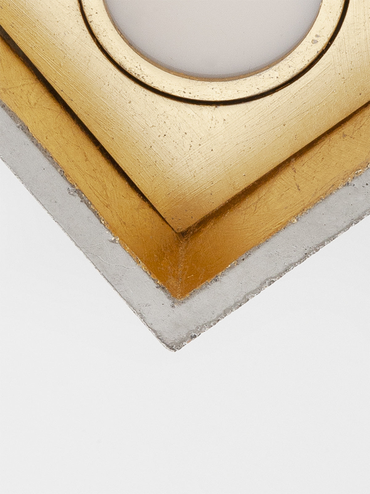 [B7] Ceiling Spot Cubic still 9