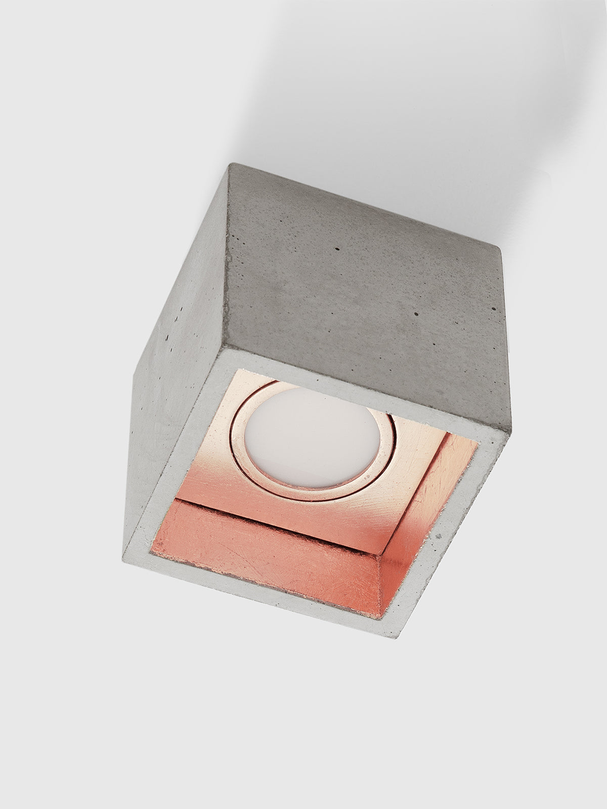[B7] Ceiling Spot Cubic still 3