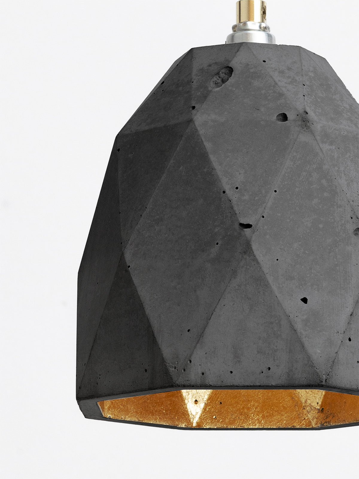 [T1] Dark Grey Pendant Light Triangle still 5