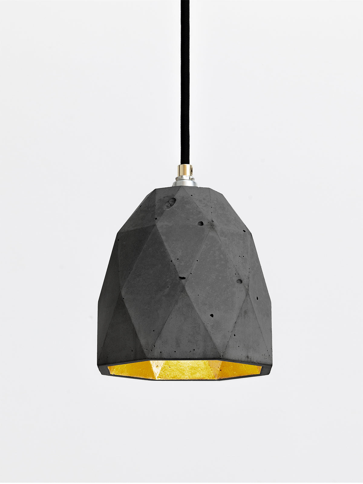 [T1] Dark Grey Pendant Light Triangle still 1
