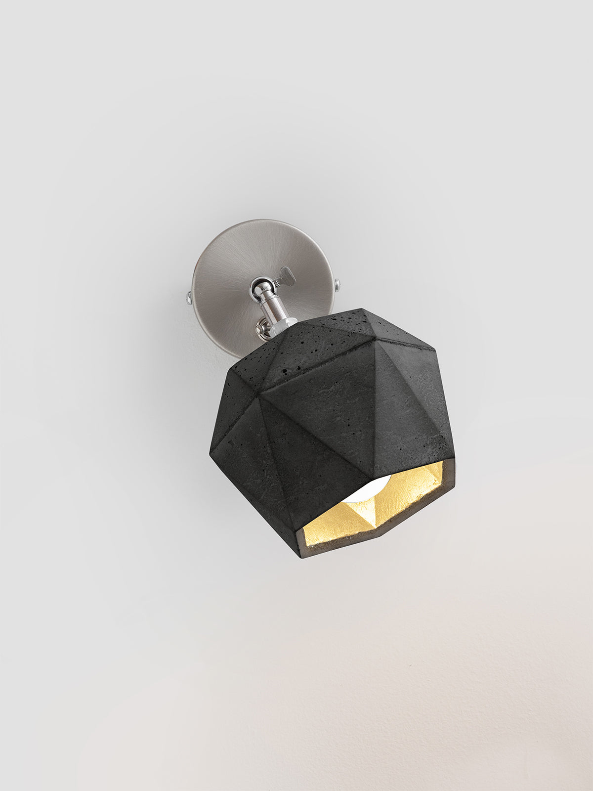 [T2] Spot- Dark Wall Light Triangle still 1