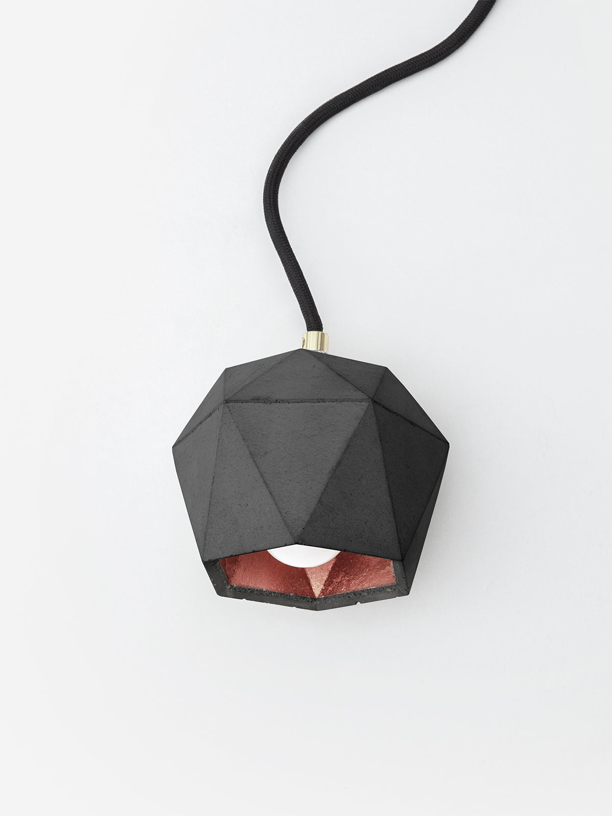 [T2] Up- Dark Table Light Triangle still 7