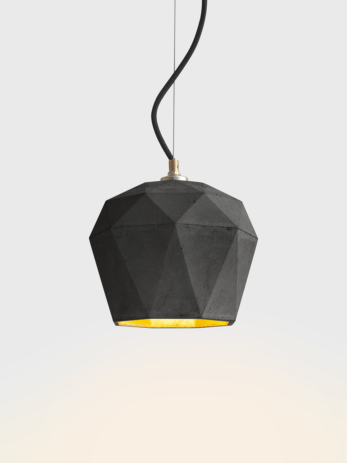 [T3] Dark Pendant Light Triangle still 1