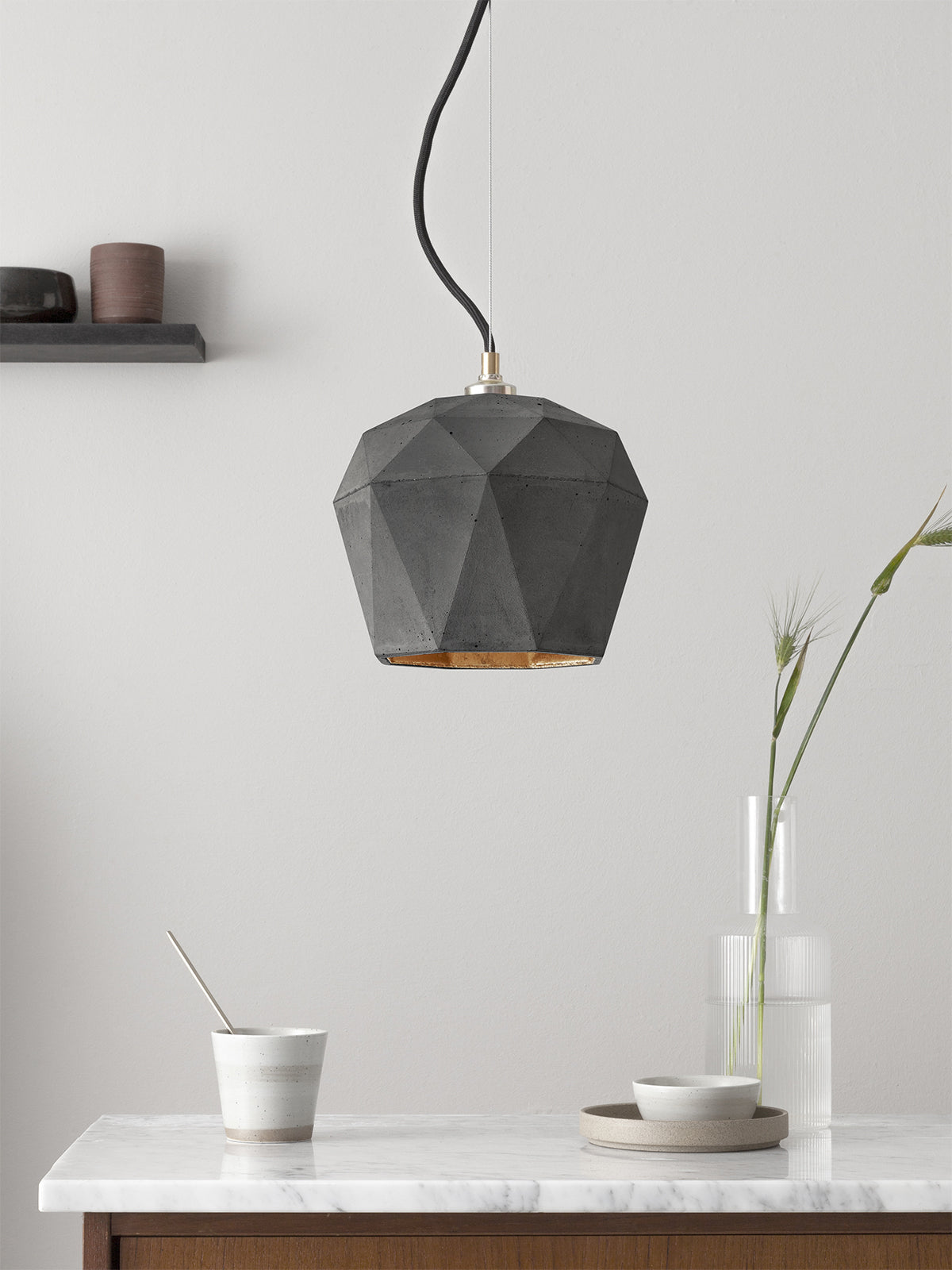 [T3] Dark Pendant Light Triangle still 5
