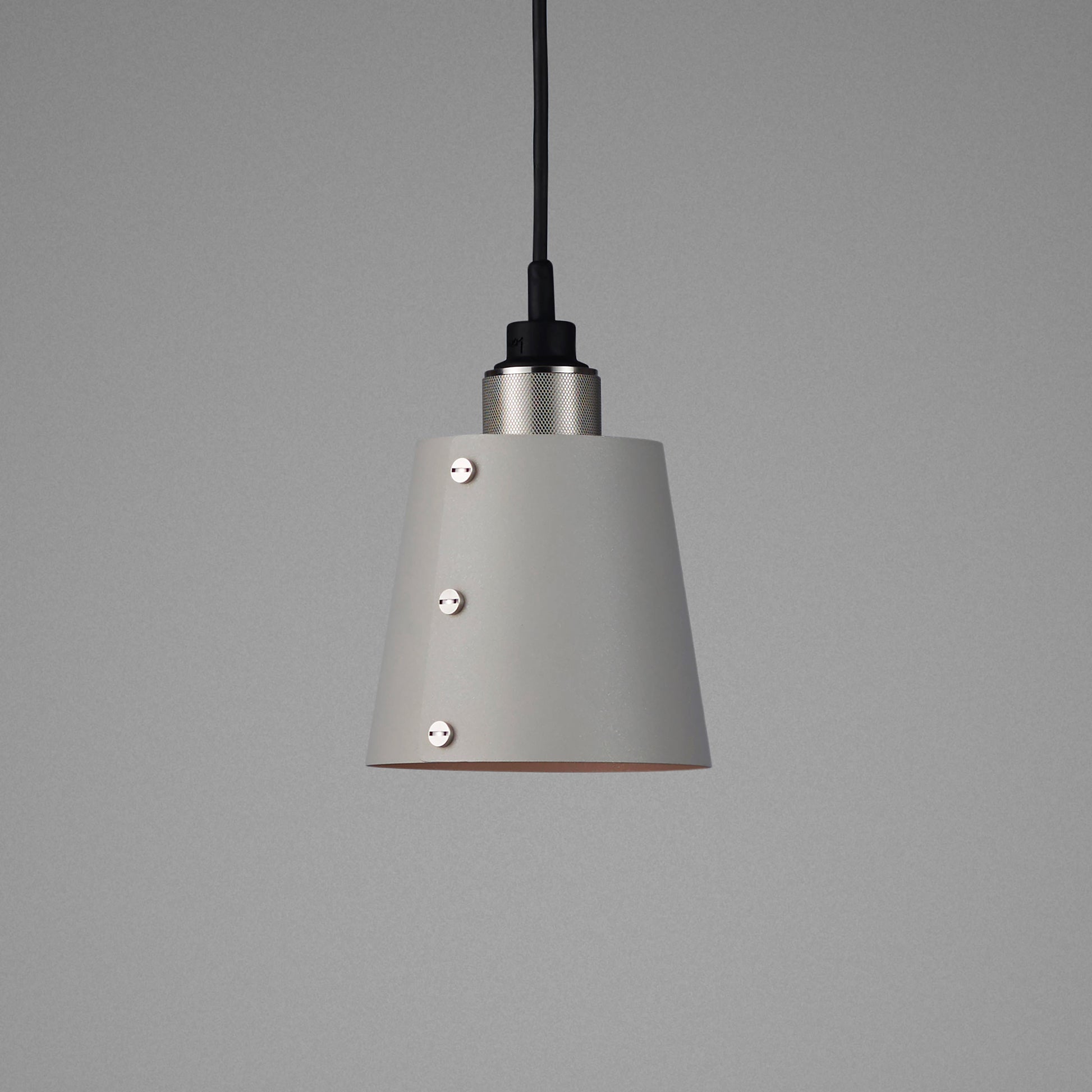 Hooked 1.0 Small Pendant Light / Stone Steel, detailed close up of shade and knurling.