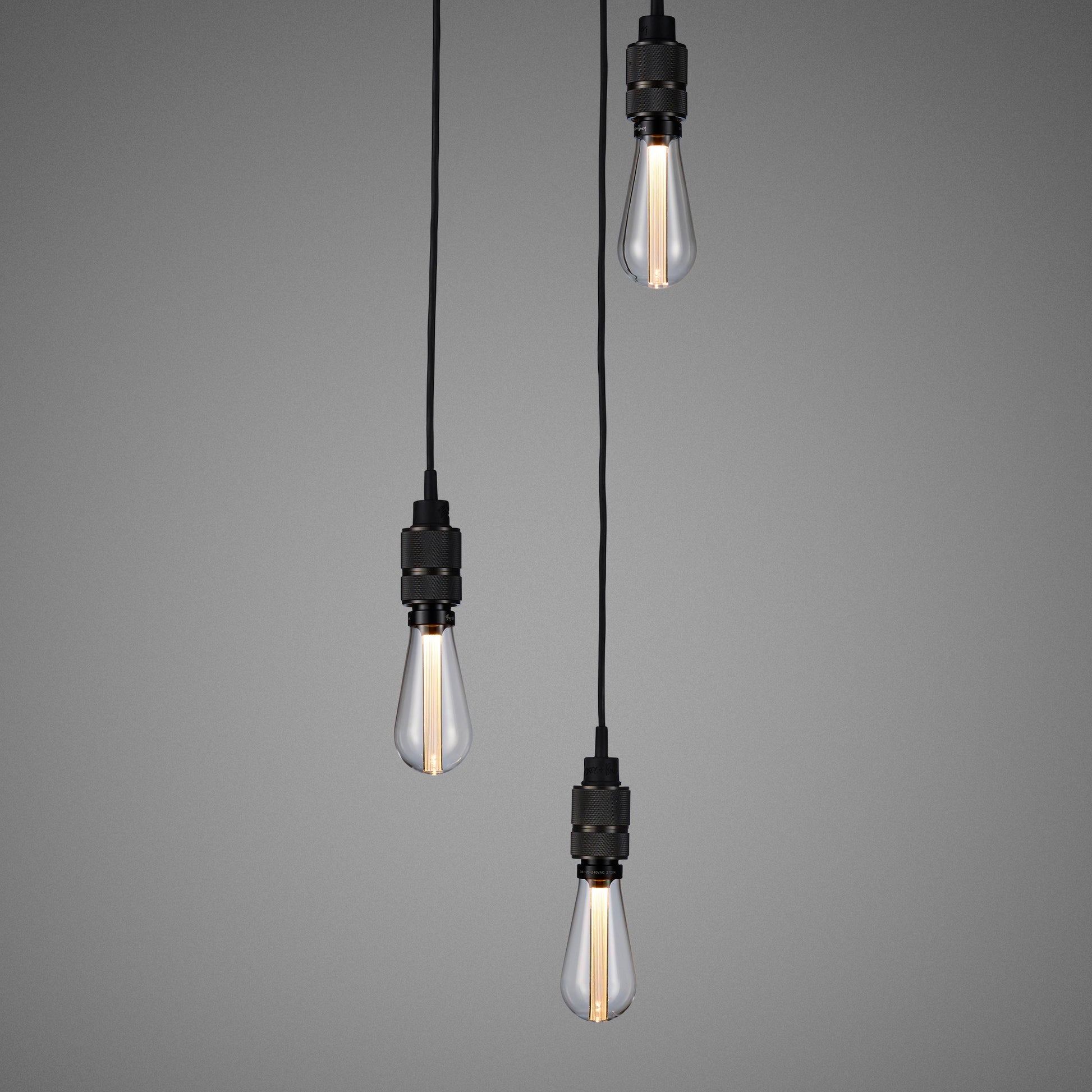 Smoked bronze Hooked 3.0 / Nude Pendant Celling light close up