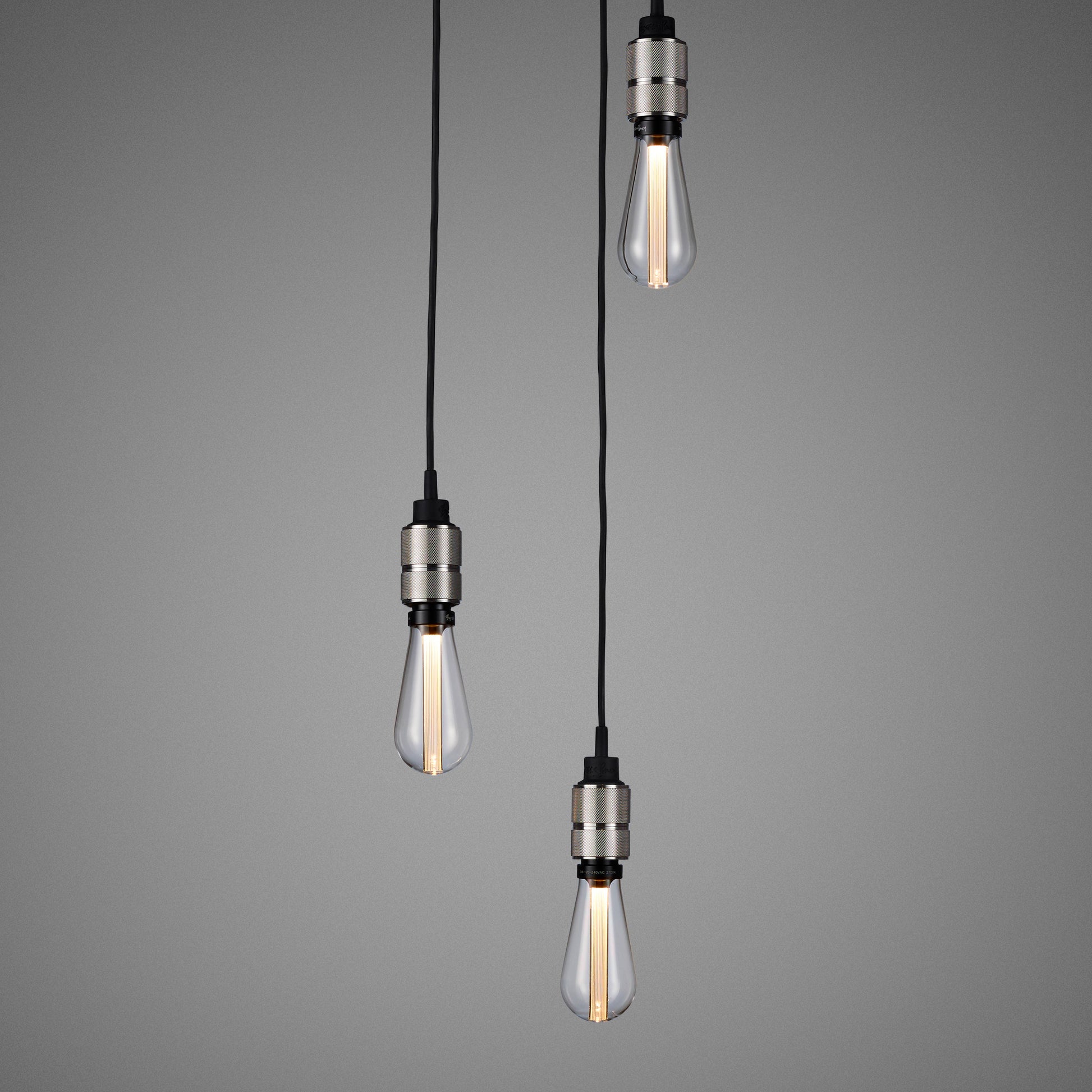 Steel Hooked 3.0 / Nude Pendant Celling light close up