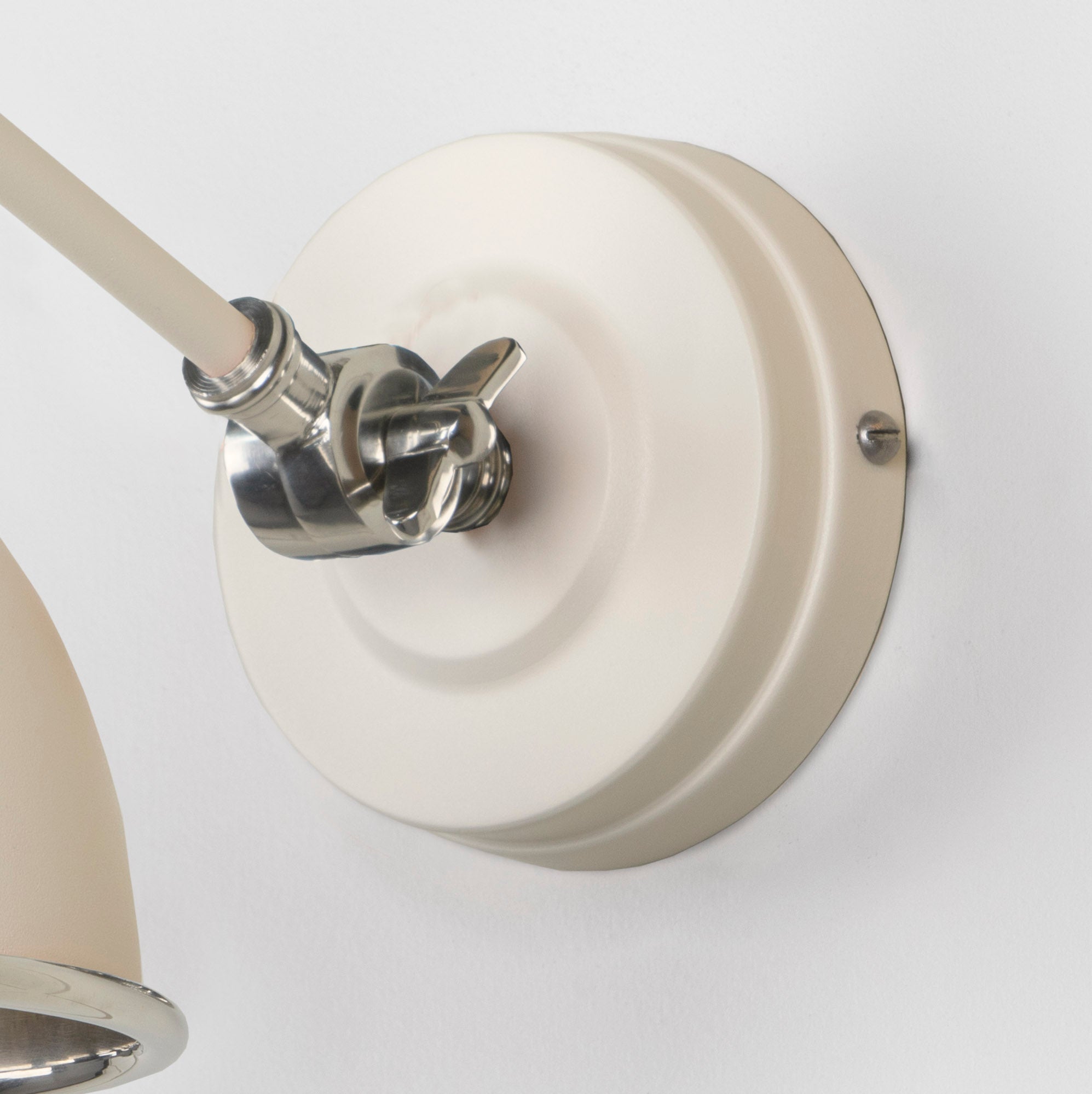 Smooth Nickel Brindley Wall Light Teasel, close up view of fitting and cable.