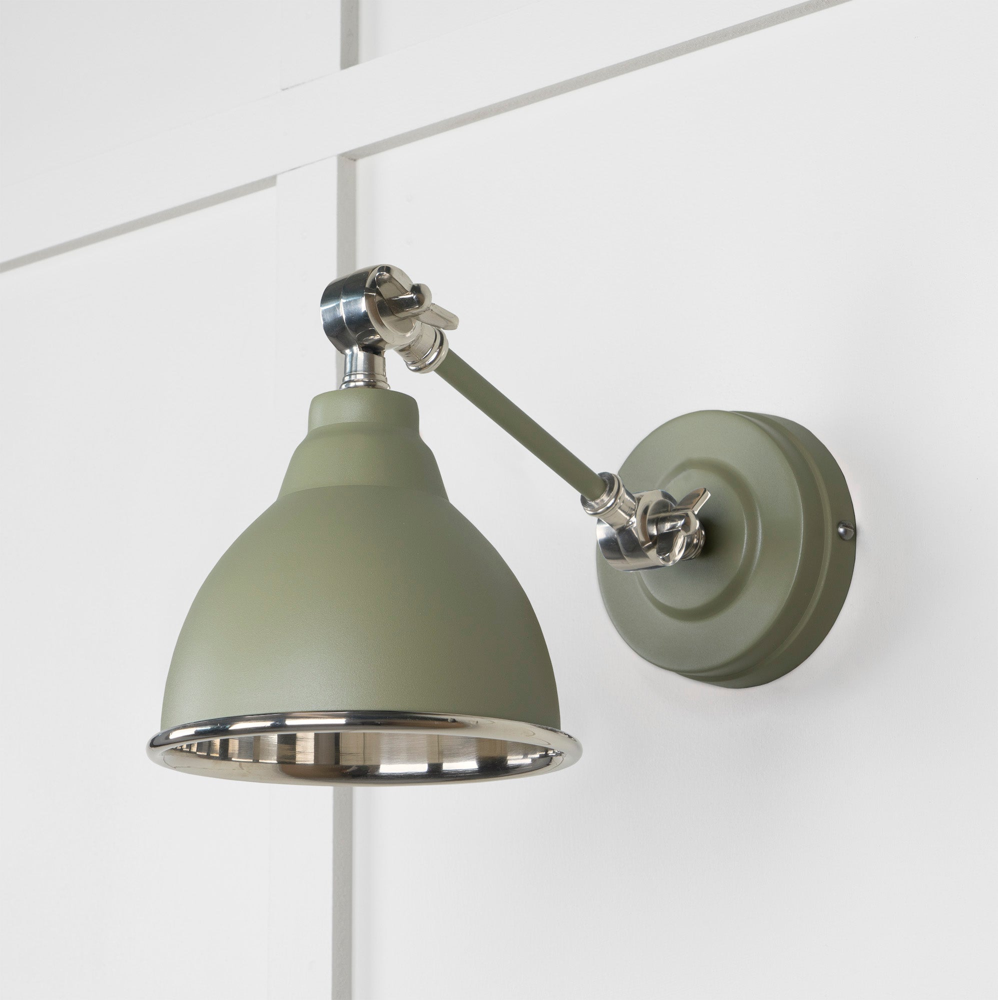 Smooth Nickel Brindley Wall Light Tump, Front Side.