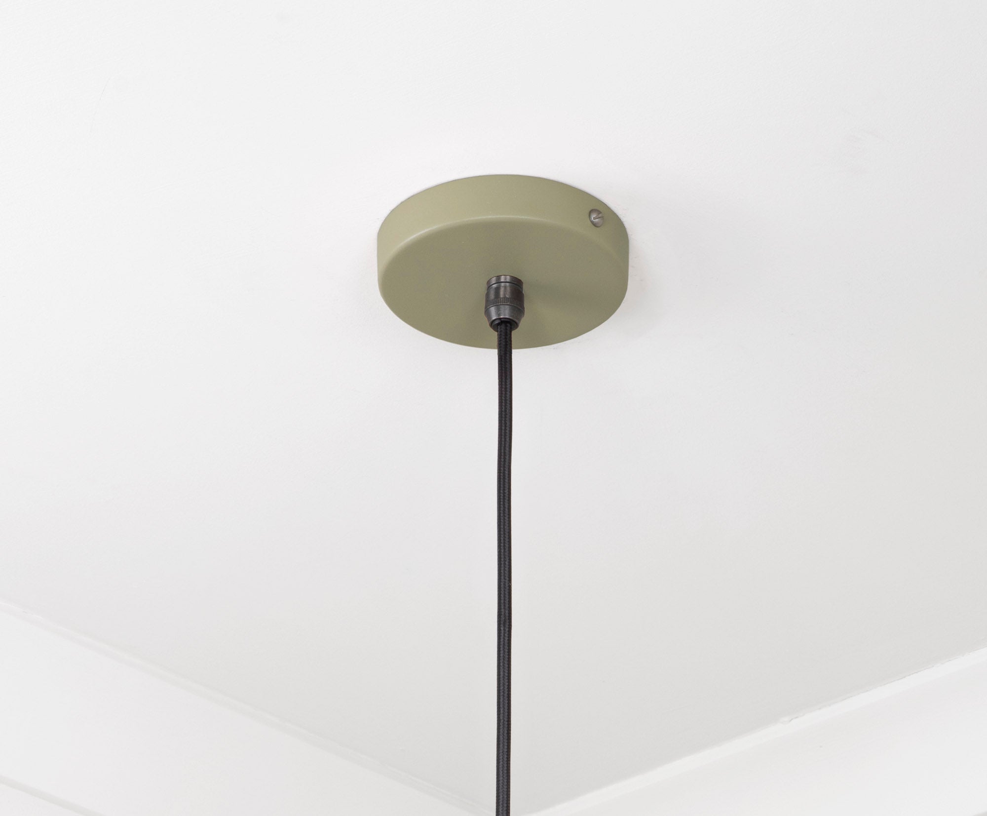 Smooth Copper Frankley Pendant Light Tump, close up view of fitting and cable.