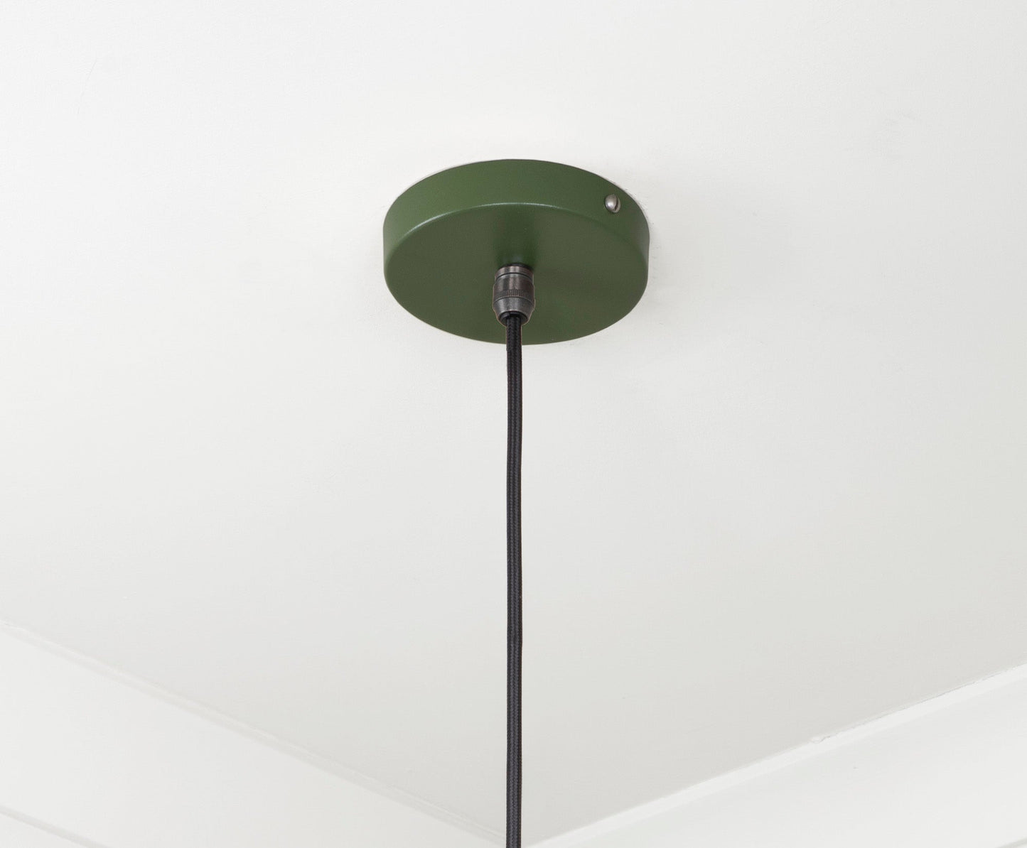 Smooth Brass Frankley Pendant Light Heath, close up view of fitting and cable.