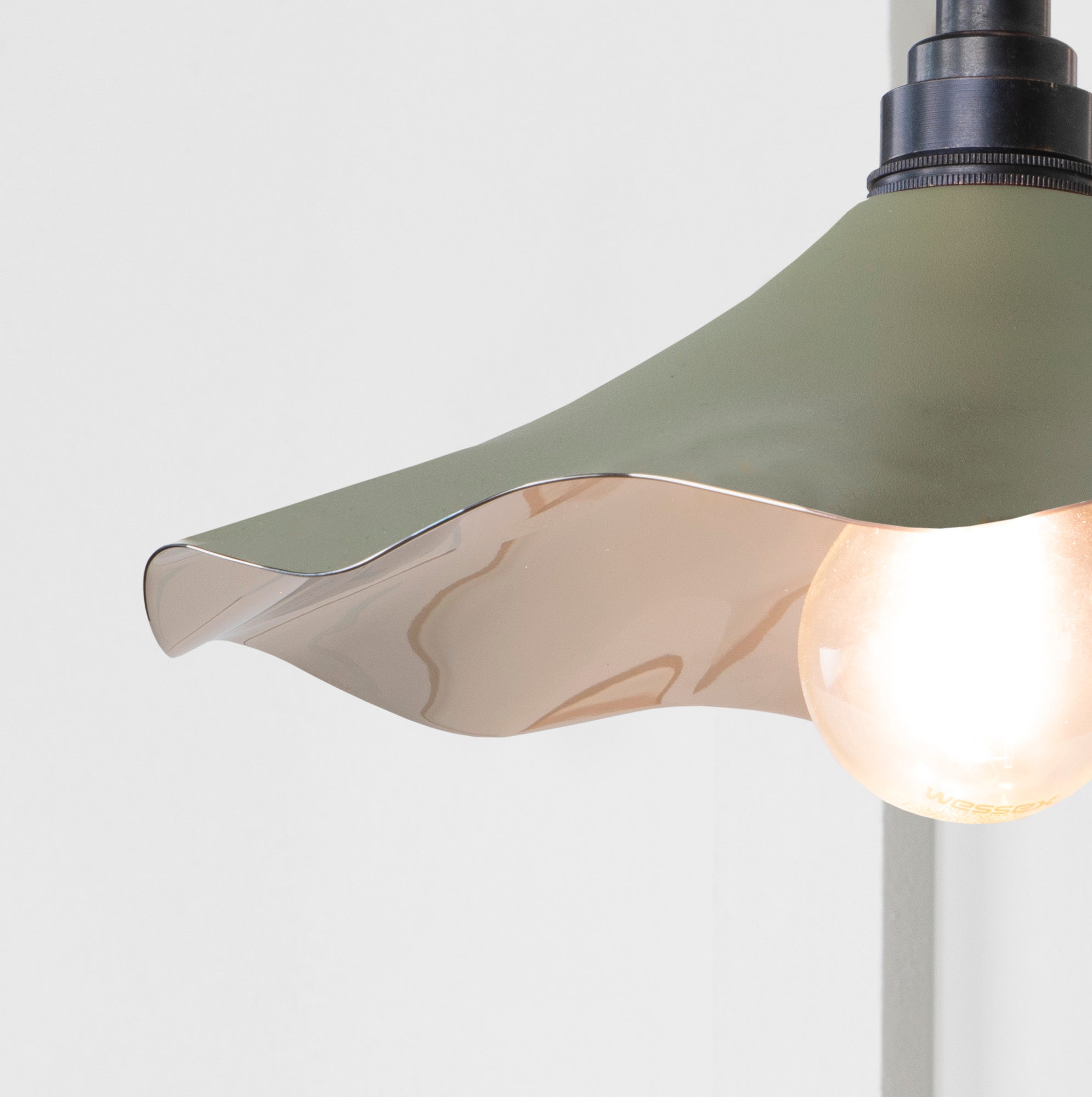 Smooth Nickel Flora Wall Light Tump, Underside.