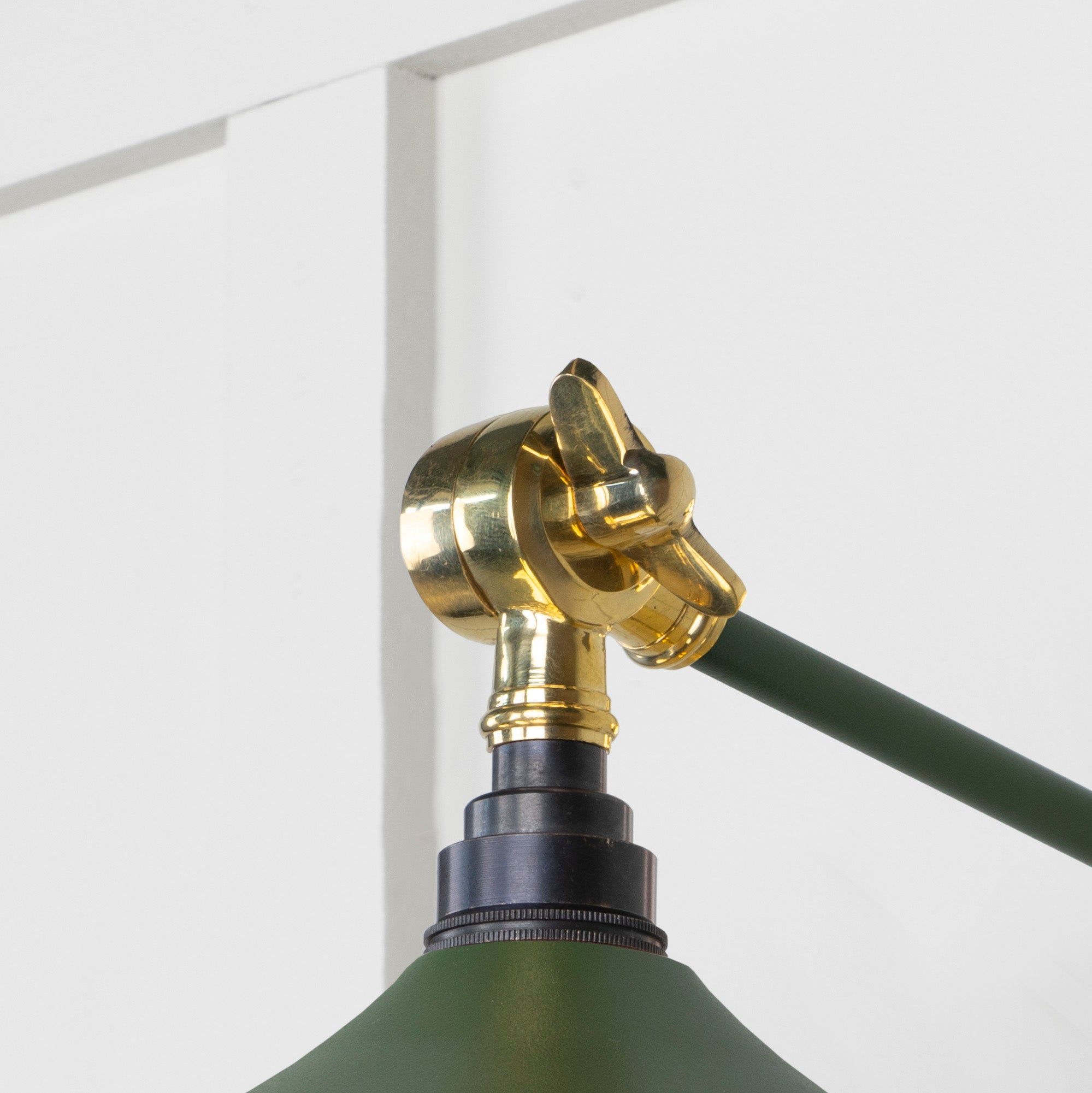 Smooth Brass Flora Wall Light Heath, Detailed close up view of pendant.