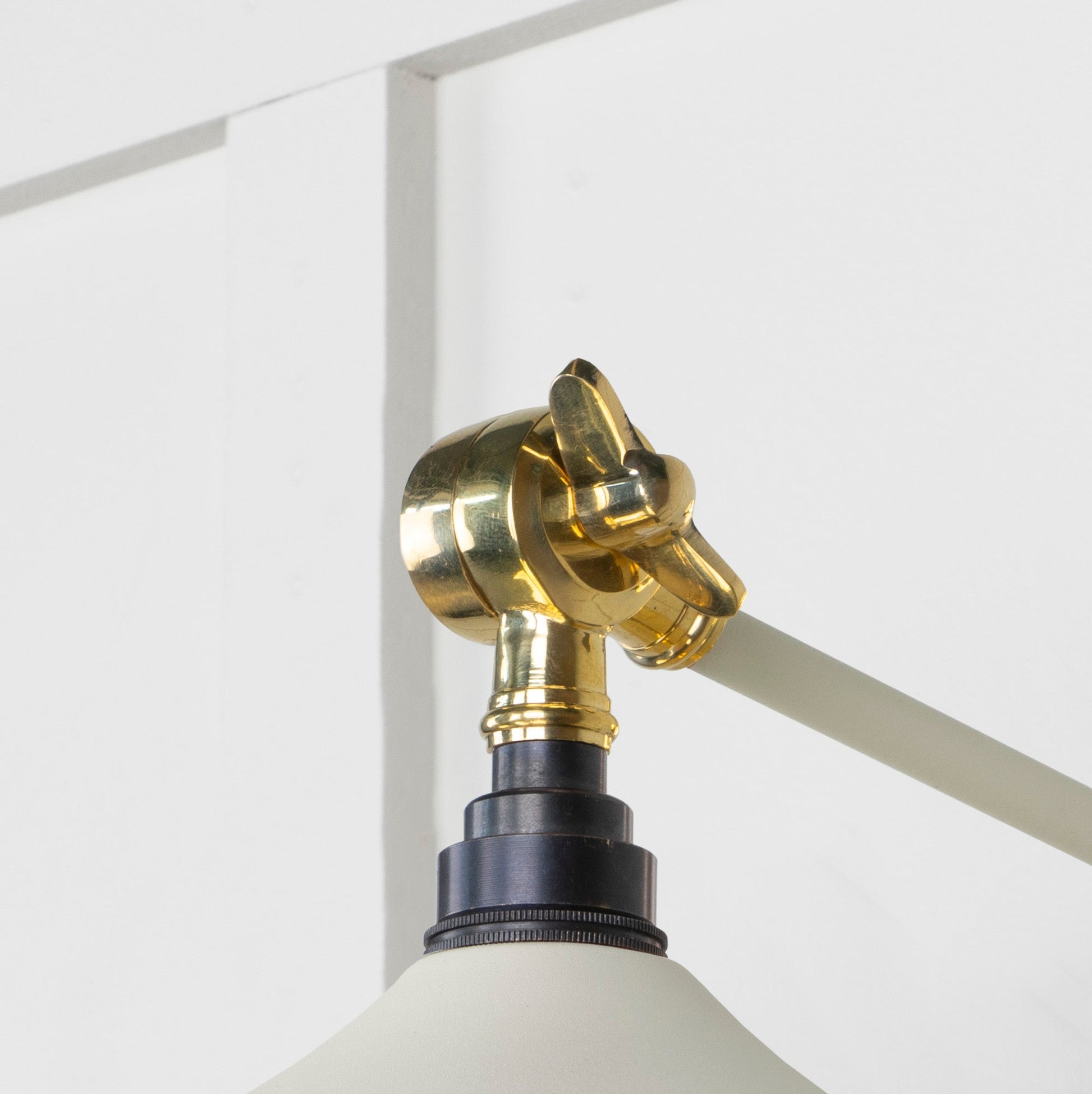 Smooth Brass Flora Wall Light Teasel, Detailed close up view of pendant.