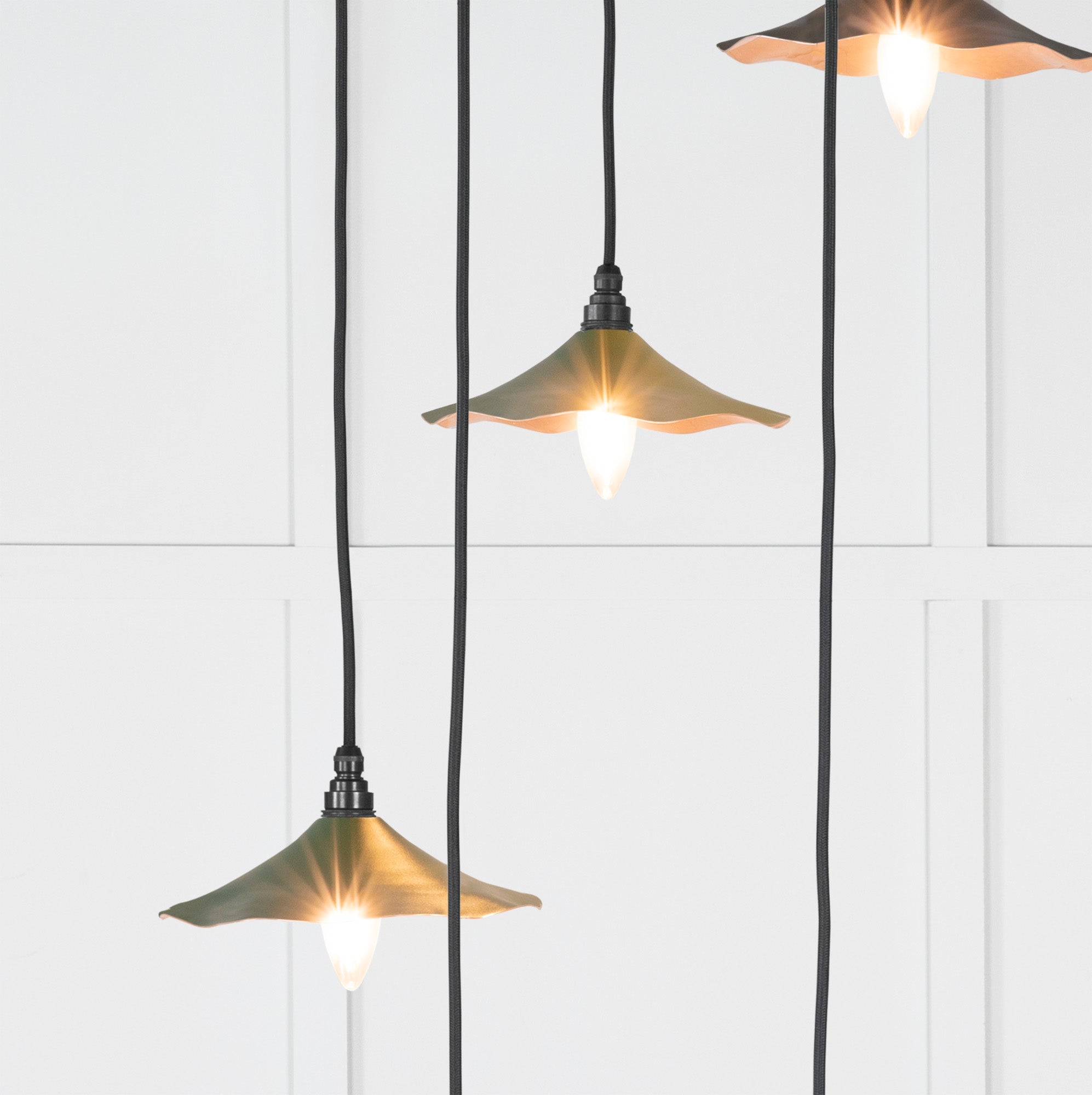 Smooth Copper Flora Cluster Pendant Light Heath, Underside.