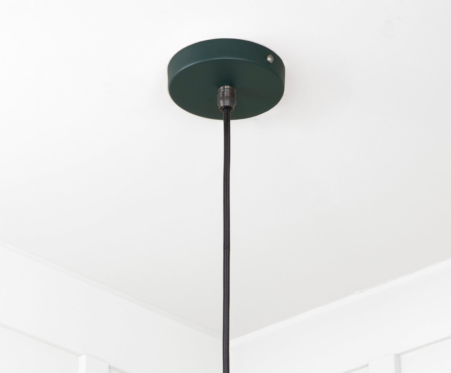Smooth Copper Flora Pendant Light Dingle, close up view of fitting and cable.