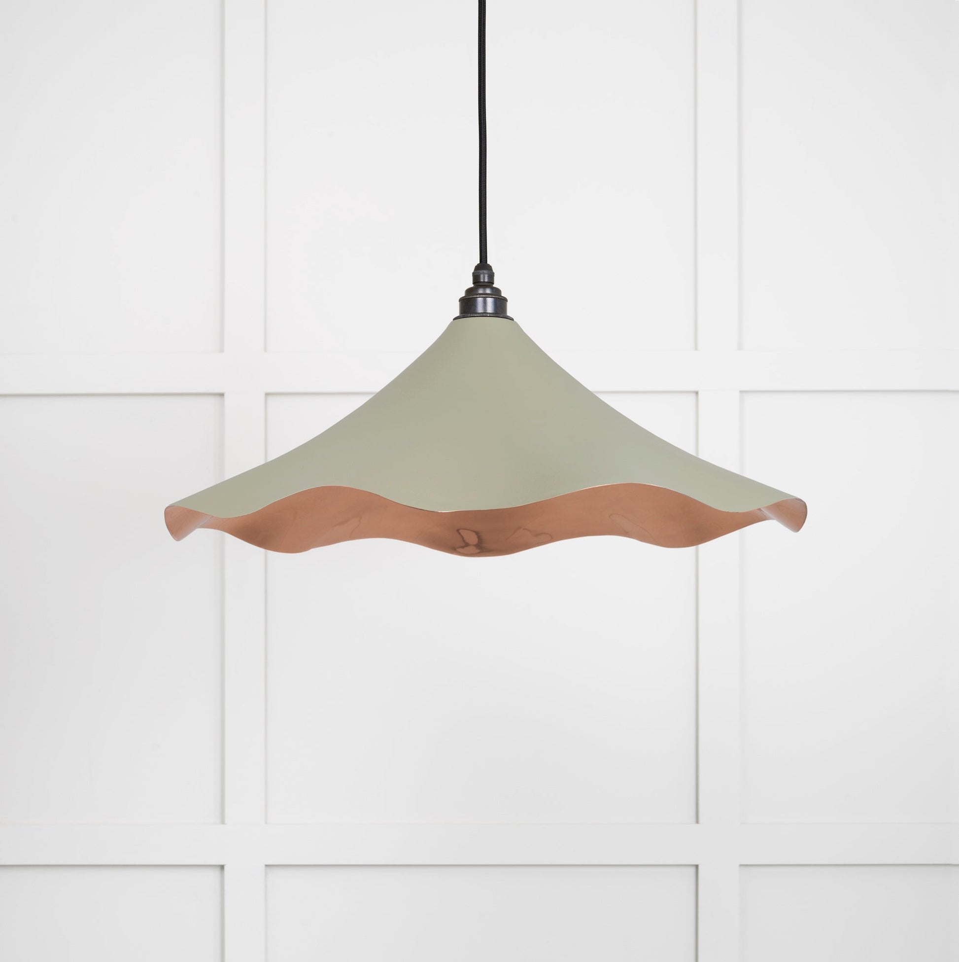 Smooth Copper Flora Pendant Light Tump, Front Side.