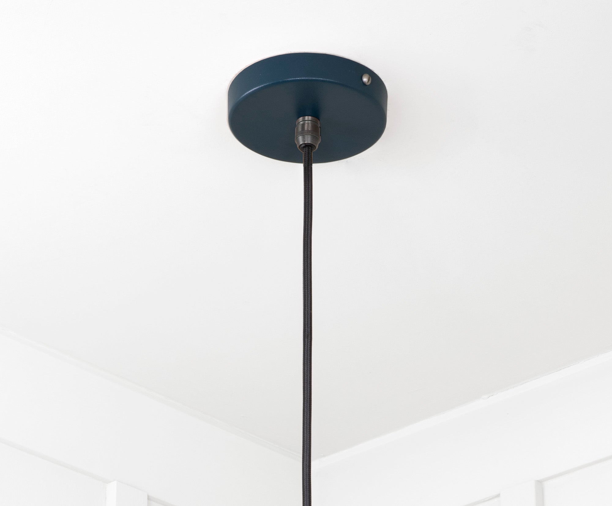 Smooth Brass Flora Pendant Light Dusk, close up view of fitting and cable.
