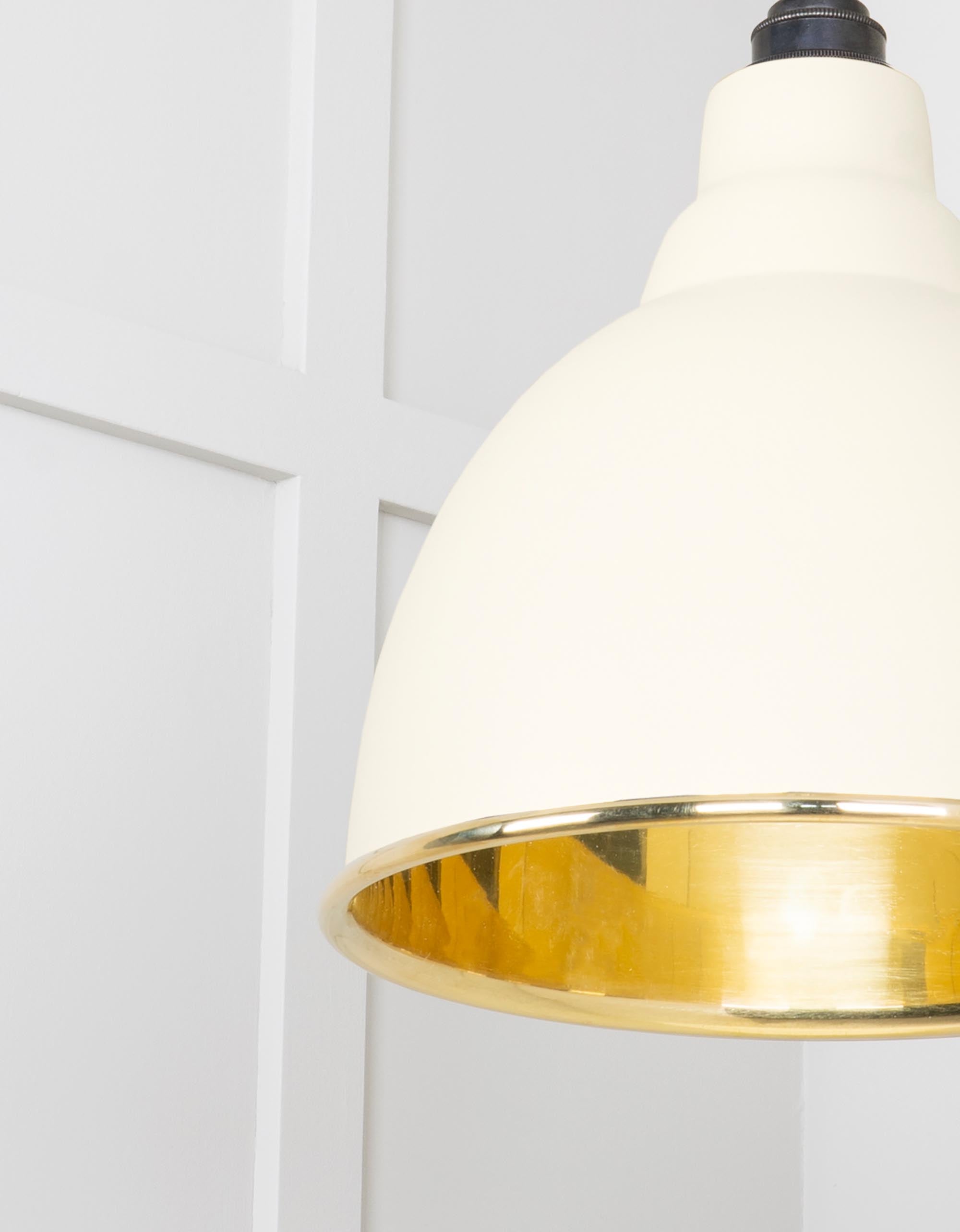 Smooth Brass Brindley Cluster Pendant Light Teasel, Underside.